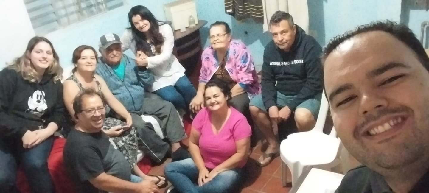 José Ulisses da Silva, de 87 anos, com a família em Osasco (SP) - Foto: Divulgação